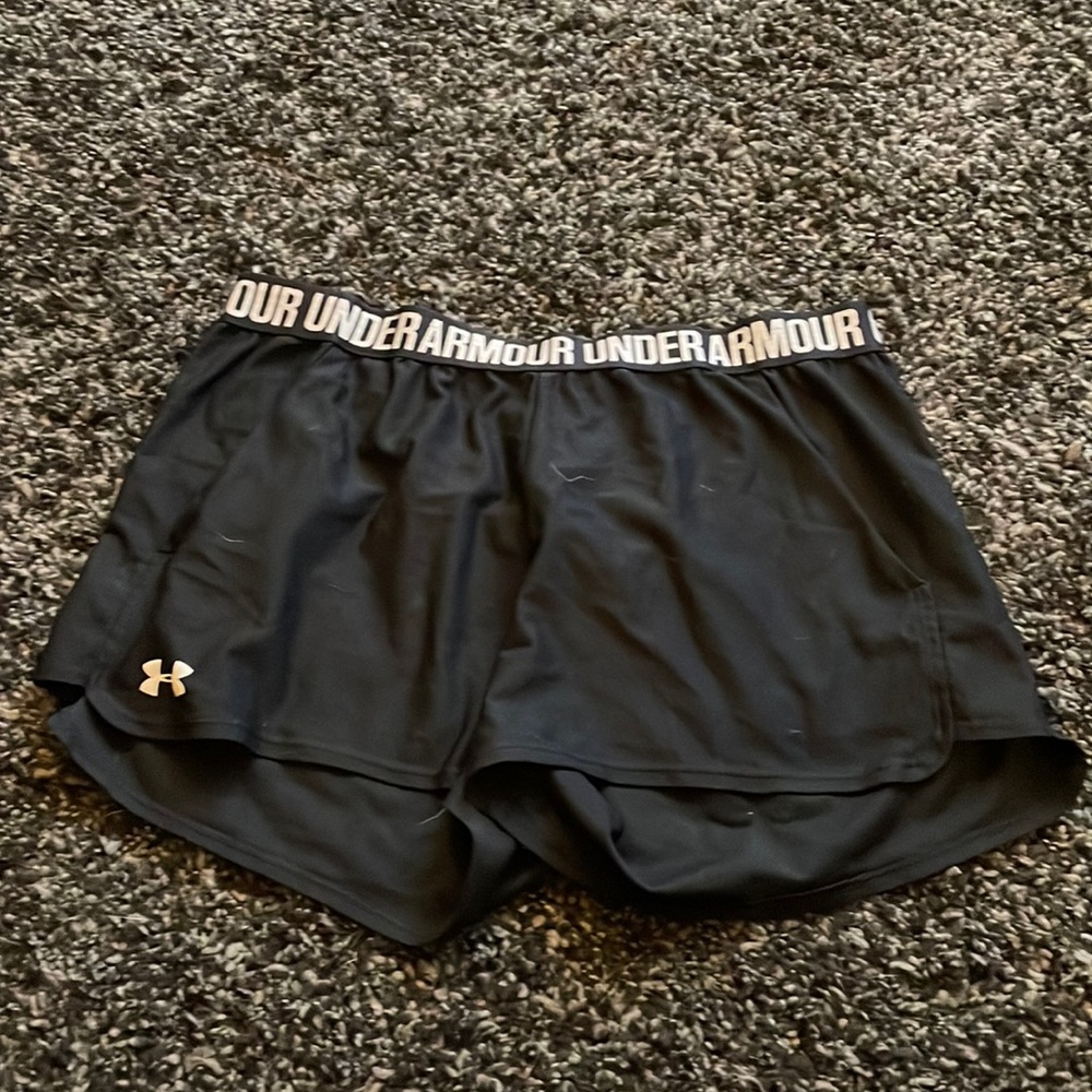 Under Armour black shorts size XL